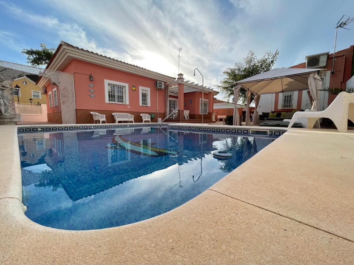 Villa Triana Σεβίλλη Εξωτερικό φωτογραφία